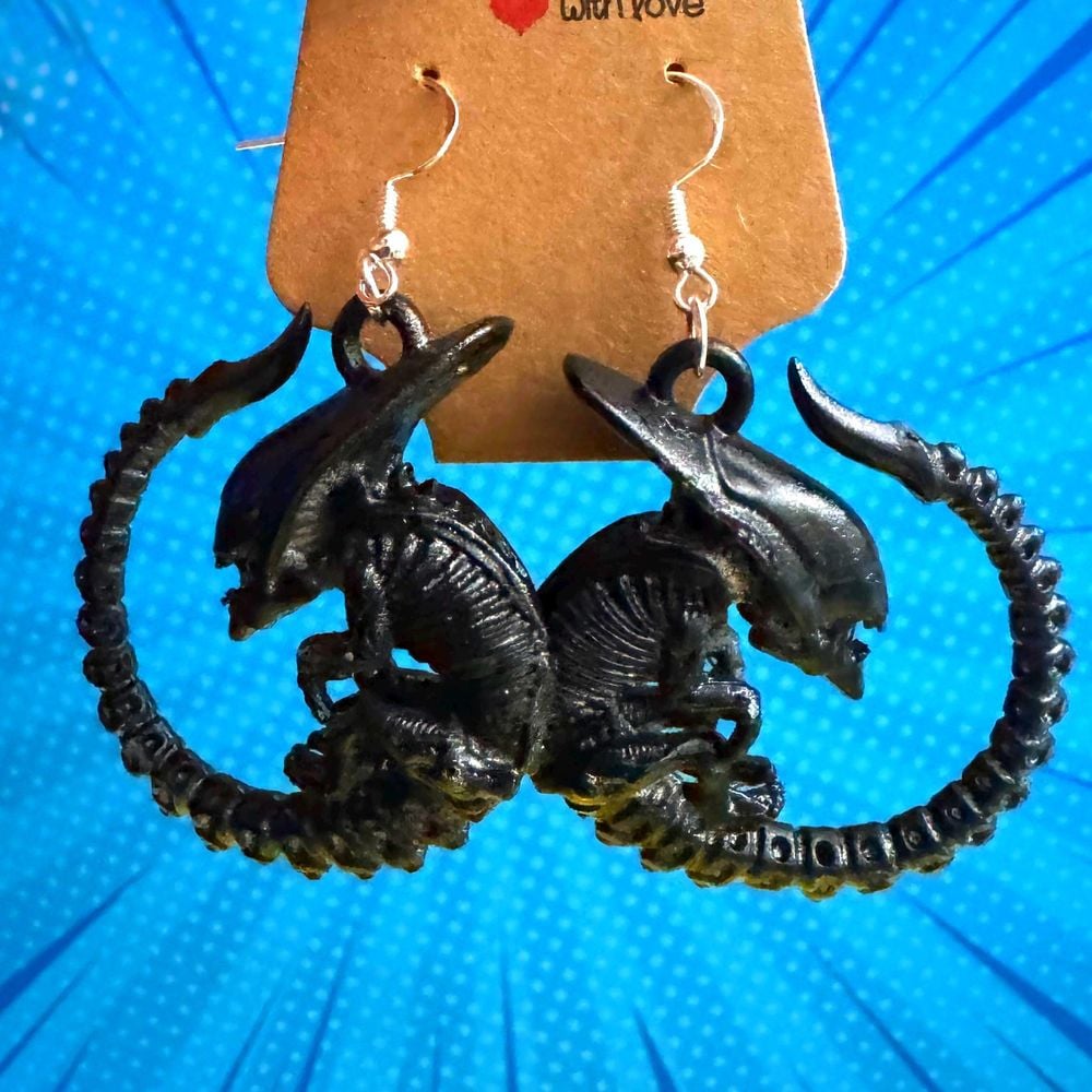 Xenomorph Alien Hoops | 3D Printed Sci-Fi Jewelry | Handmade...